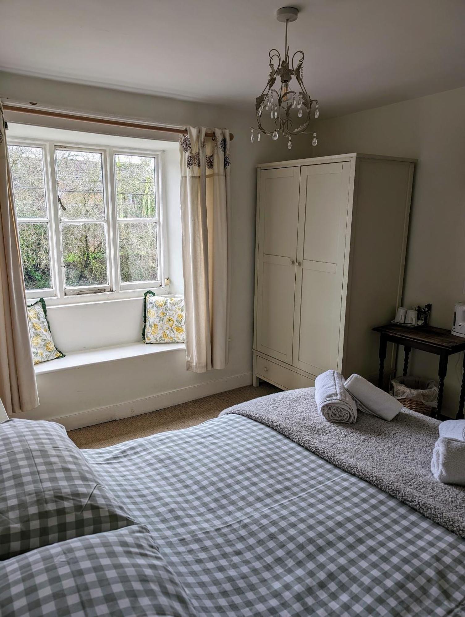 Bed and Breakfast Bartholomew Arms Maidford Экстерьер фото