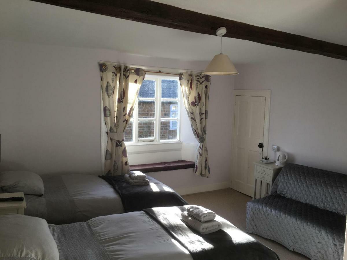 Bed and Breakfast Bartholomew Arms Maidford Экстерьер фото