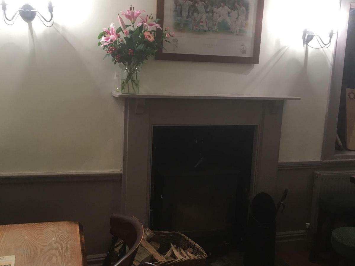 Bed and Breakfast Bartholomew Arms Maidford Экстерьер фото